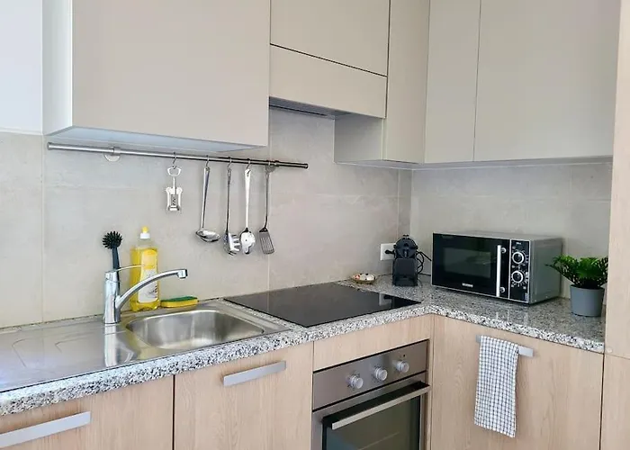 דירה Palma - & Cozy With Free Private Parking לוגאנו