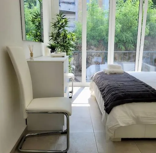 דירה Palma - & Cozy With Free Private Parking *